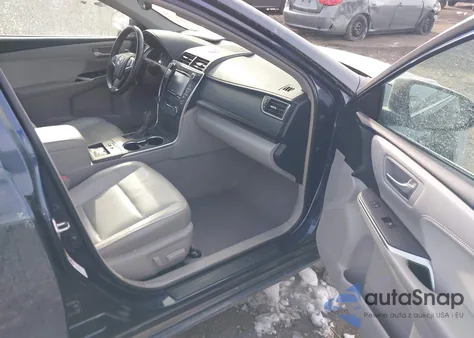 2015 Toyota Camry Xle z USA, uszkodzony, nr VIN 4T1BF1FK7FU958653